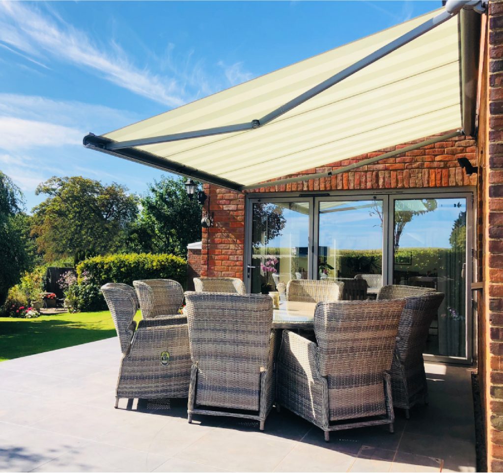 Awning-Installation-Hertfordshire | Roché Awnings